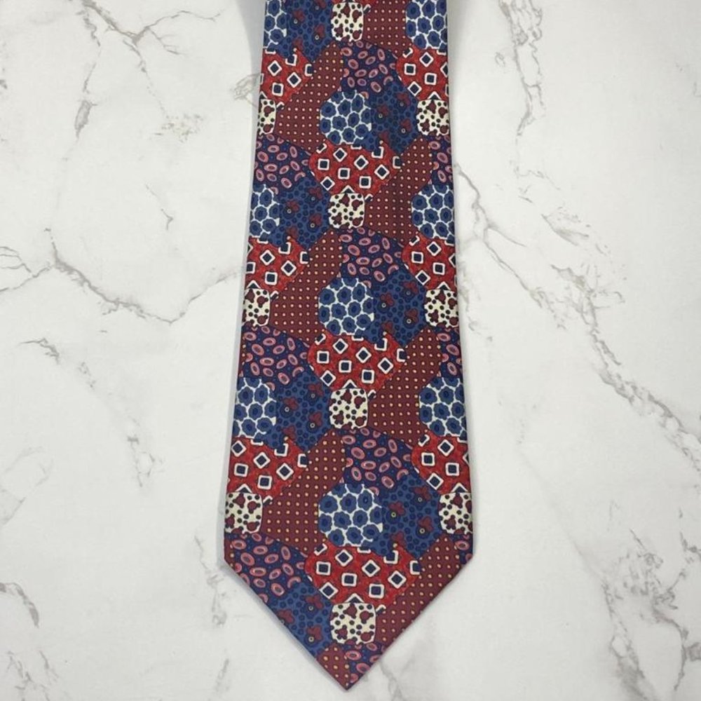 Preowned Fendi Made in Italy Men's 100% Silk Neck Tie